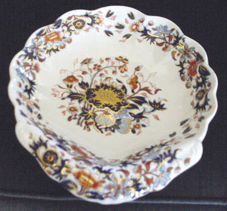 3504 Shell Shaped Dish