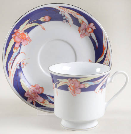SGU8 Footed Cup & Saucer Set
