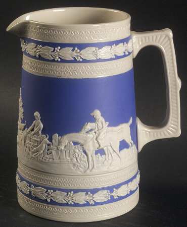 Fox Hunting 24 Oz Pitcher