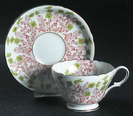 Hedgerow Footed Cup & Saucer Set