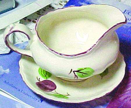 Cherry Ripe Gravy Boat & Underplate