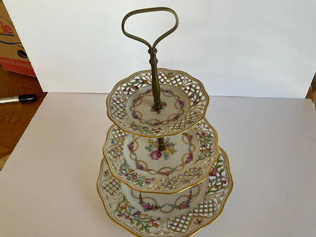 SCH304 3-Tiered Serving Tray (DP, SP, BB)