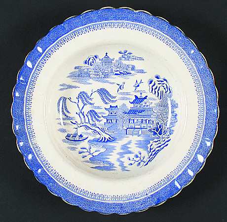Mandarin (Chelsea, Gold Trim) by Spode