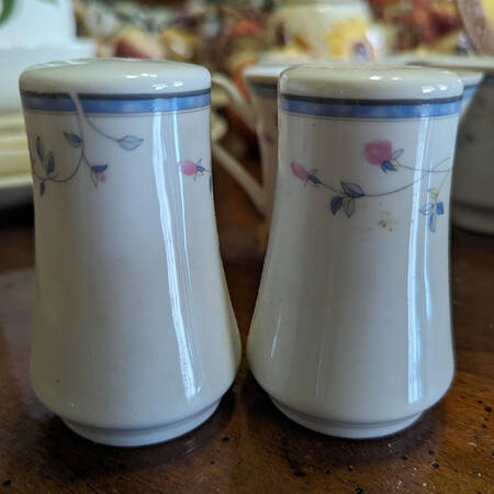 Florete Salt & Pepper Set