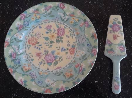 Chintz Charming Cake Plate & Solid Ceramic Server Set (No Box)