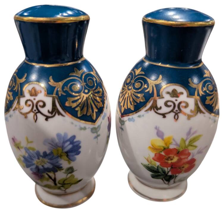 Vanderbilt Service Salt & Pepper Set