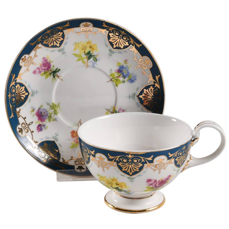 Vanderbilt Service Footed Cup & Saucer Set