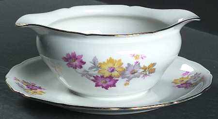 Rose (Scalloped) Gravy Boat with Attached Underplate