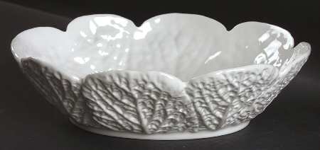 New England 9" Oval Vegetable Bowl