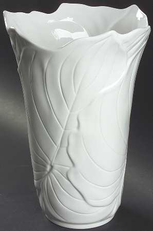 New England 12" Vase