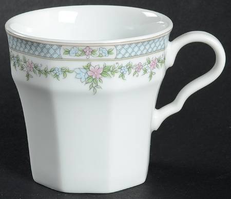 Floral Revue Flat Cup