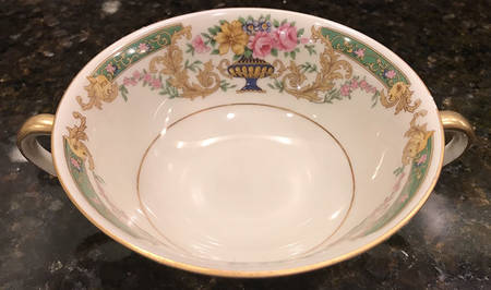 HCZ257 Footed Cream Soup Bowl