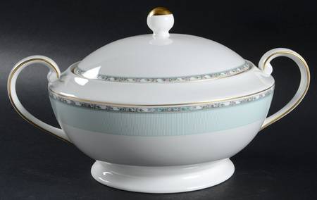Silk Line Green Tureen &  Lid
