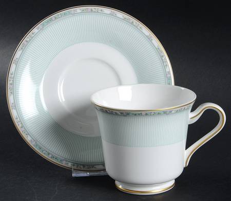 Silk Line Green Footed Cup & Saucer Set