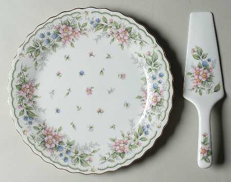 Amy Cake Plate and Server (Boxed Set)