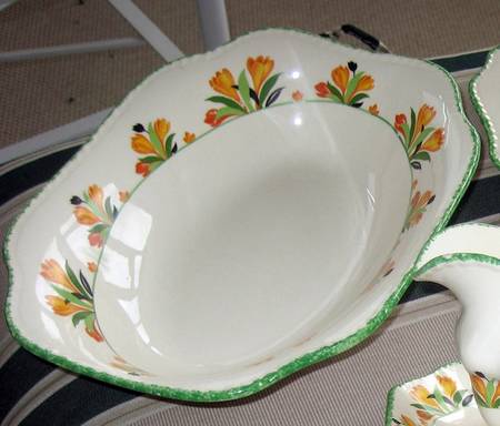 STB246 9" Oval Vegetable Bowl