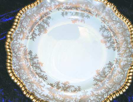 R9689 by Spode