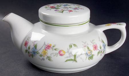 Corona (Green Trim) Individual Teapot & Lid