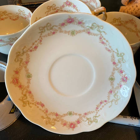 SY486 Saucer