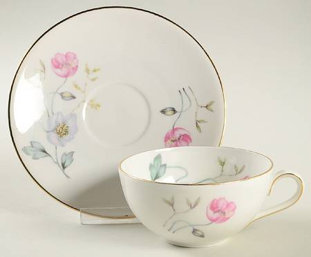 07923 Flat Cup & Saucer Set