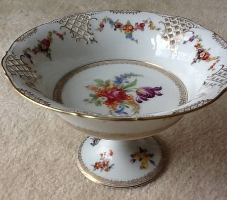 SCH354 Round Compote (Height X Width)