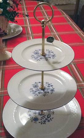 SLT257 3-Tiered Serving Tray (DP, SP, BB)