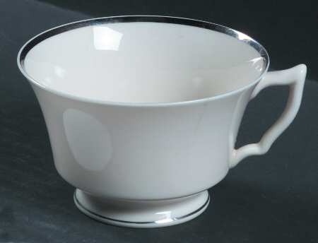 SY616 Footed Cup
