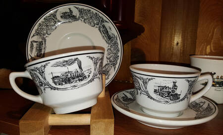 SHO222 Footed Cup & Saucer Set