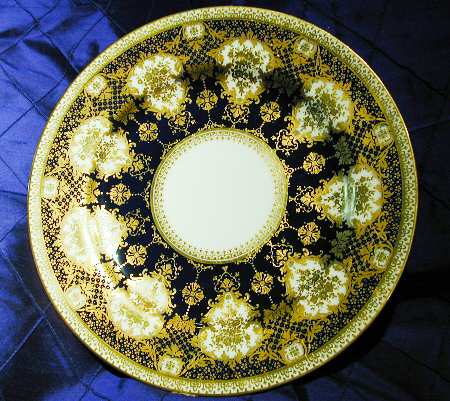 R5601 by Spode