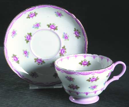 13520 Footed Cup & Saucer Set