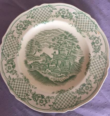 Stv11 (Scalloped) Luncheon Plate