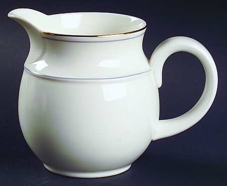 Lumiere Creamer
