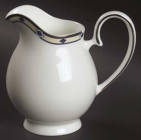 Geometrix Creamer