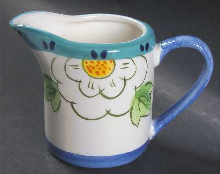 Daisy Parade Creamer