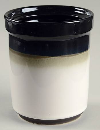 Nova Black (Newer, Grayish White Center) Small Canister No Lid
