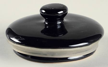 Nova Black (Newer, Grayish White Center) Lid for Medium Canister