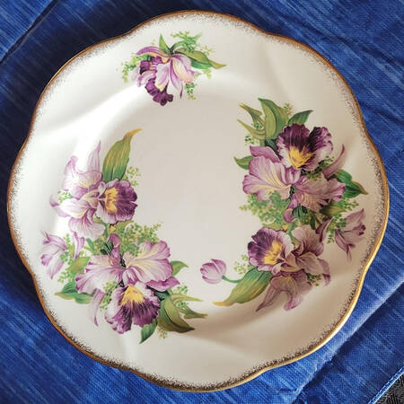 Orchid Flat Cup & Saucer Set
