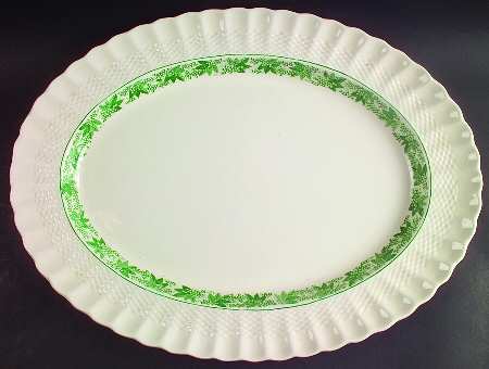 Valencia Green (Green Verge, No Trim) 19" Oval Serving Platter
