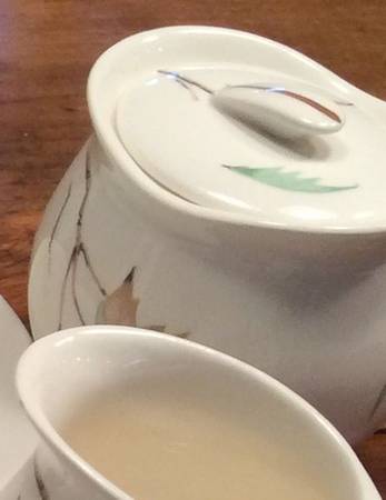 STB269 Sugar Bowl & Lid