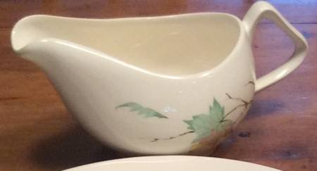 STB269 Gravy Boat