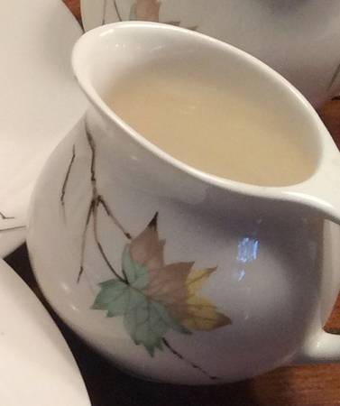 STB269 Creamer