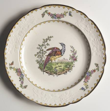 Vienna (Bird Center, Yellow, Scallop) Luncheon Plate