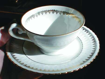 16941 Footed Cup & Saucer Set