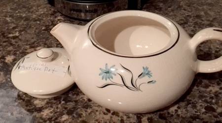 Westchester Teapot & Lid