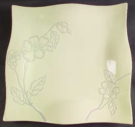 Romantic Bloom 12" Square Chop Plate