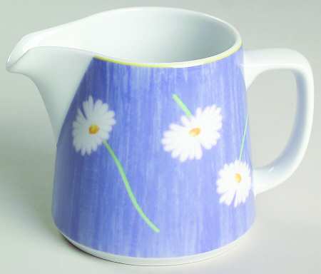 Country Daisy Creamer