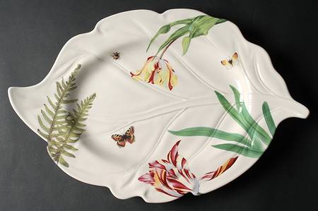 Floral Haven 18" Leaf Shaped Platter