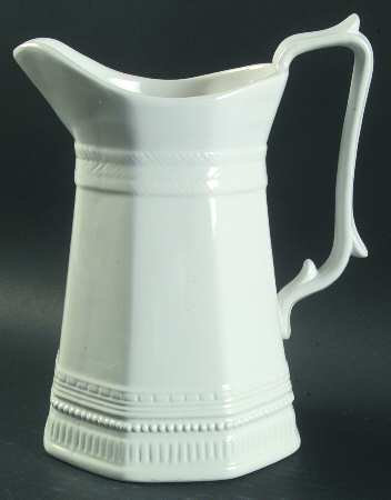 Chantilly White Graphic 44 Oz Pitcher