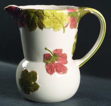 Leaf Harmony 64 Oz Pitcher