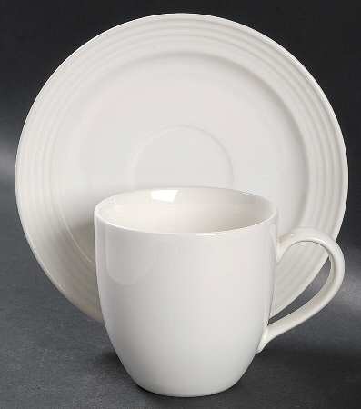 Velvet White Flat Cup & Saucer Set
